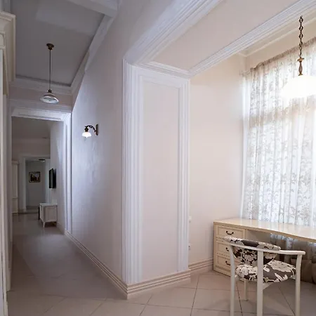 Bel Apartment